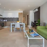 Fl 4 Thelodge-charming Retreat By Homely *