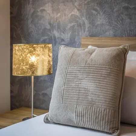 Fl 4 Thelodge-charming Retreat By Homely